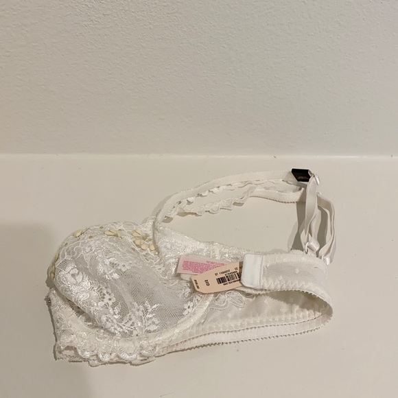 Victoria’s Secret Bridal Bra 32D - Picture 3 of 9